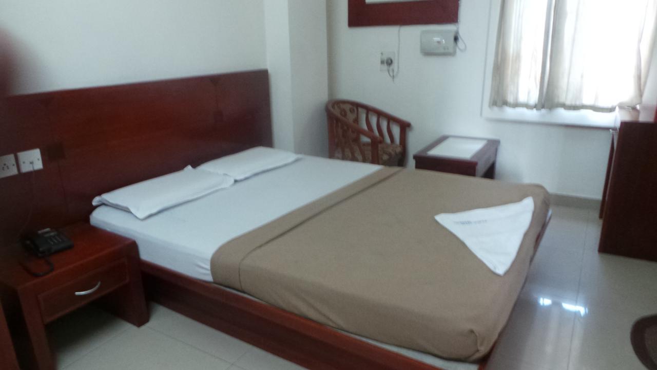 Kooloth Lake View Residency Hotel Coimbatore Esterno foto