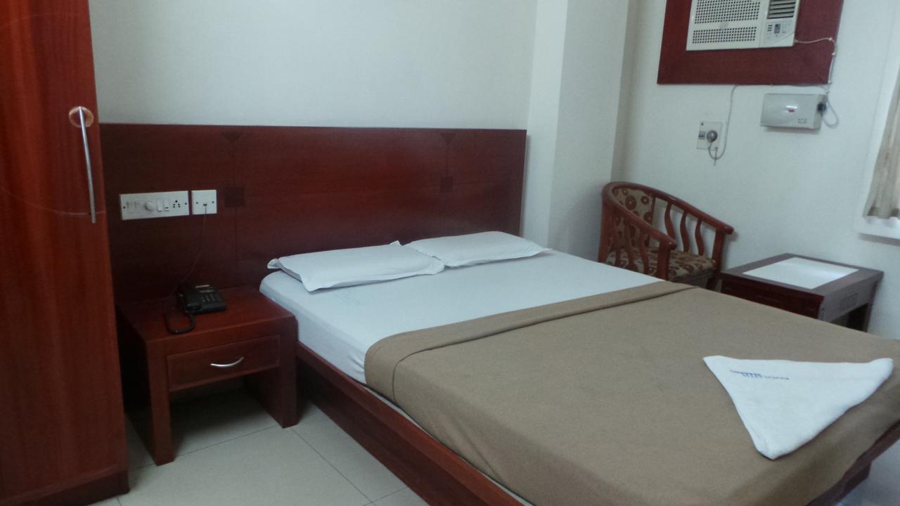 Kooloth Lake View Residency Hotel Coimbatore Esterno foto